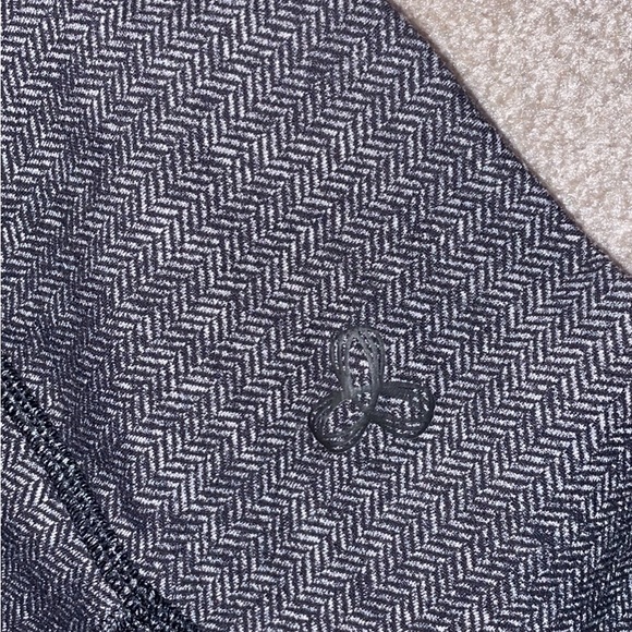 Grey TNA cozy leggings ( Aritzia ) - Picture 2 of 3